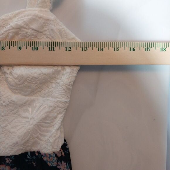 As U Wish High Low Dress Sz S Embroidered Bodice Lace Straps Floral Boho Beachy - Picture 3 of 10